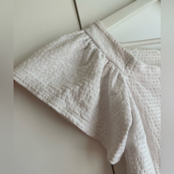 Express Off the Shoulder Top - Picture 4 of 5